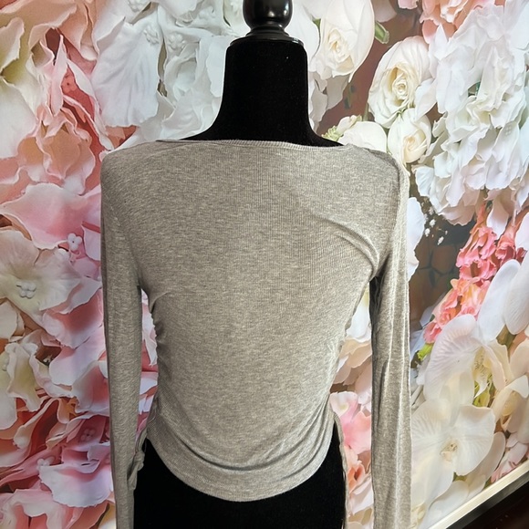 shien. never worn. soft and comfy. FINAL SALE - Picture 3 of 4